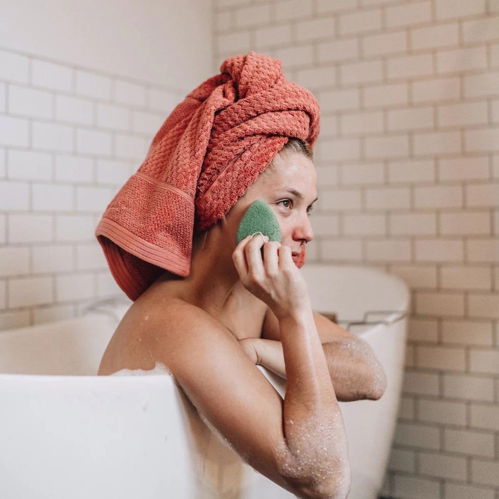 BKIND | konjac sponge with green tea
