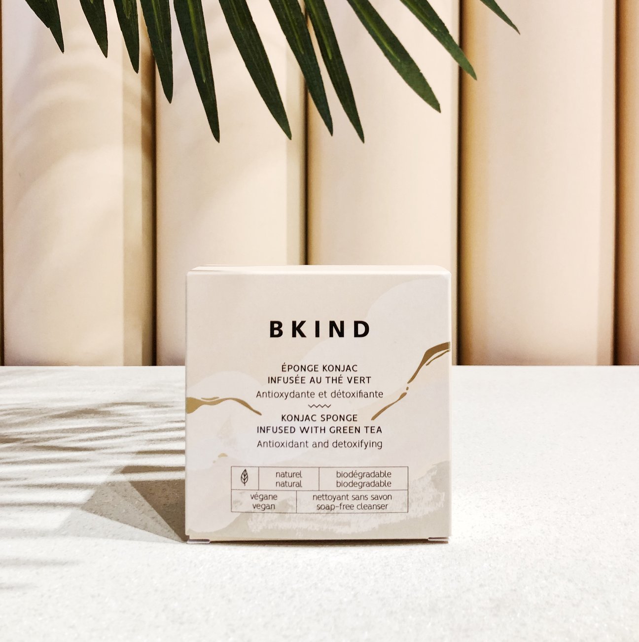 BKIND | konjac sponge with green tea